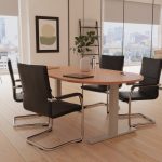 meeting chair black leather with chrome cantilever frame around meeting tabel